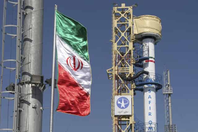 5 ماهواره ایرانی در صف پرتاب به فضا قرار گرفتند - چیکاو