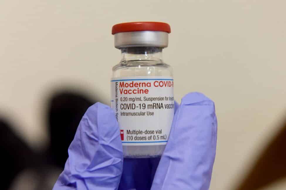 واکسن مدرنا روی افراد 12 تا 18 سال کارایی 100 درصدی دارد - چیکاو
