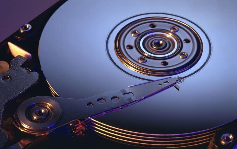 هارد دیسک ها یکی از اصلی ترین و مهمترین دستگاه های هر کامپیوتری به شمار می روند - چیکاو