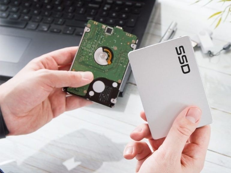 SSD ها در مقایسه با هارد های HDD، عملکرد بهتری را از خود ارائه می دهند - چیکاو