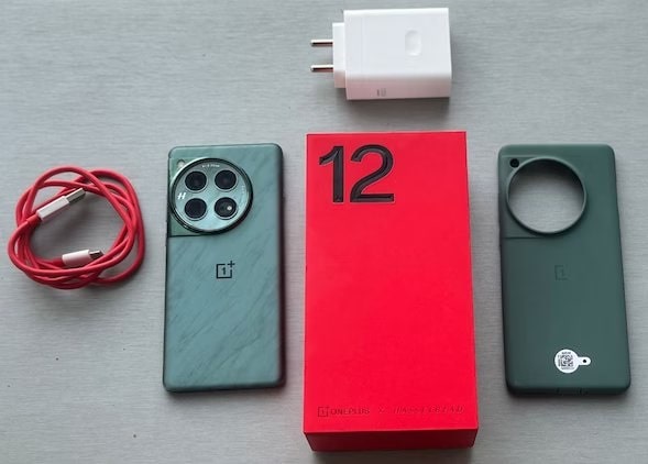 جعبه گشایی OnePlus 12 - چیکاو