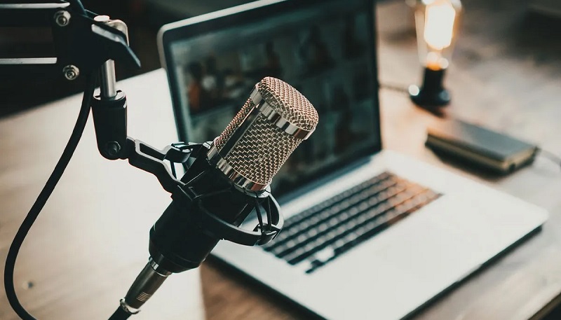 معرفی بهترین میکروفون برای تولید محتوا با کامپیوتر و گوشی کمتر از 1 میلیون - چیکاو