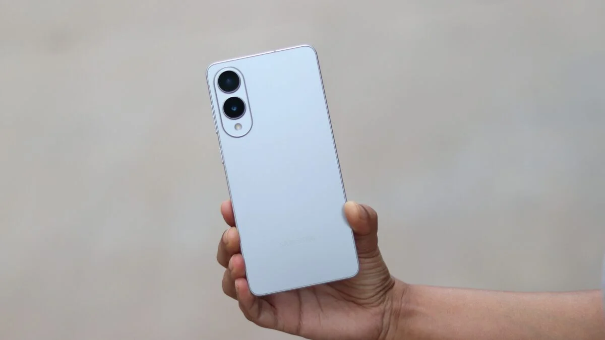 سامسونگ Galaxy S26 Edge با رفع مشکل نسل قبل و بدنه‌ای باریک‌تر معرفی خواهد شد - چیکاو