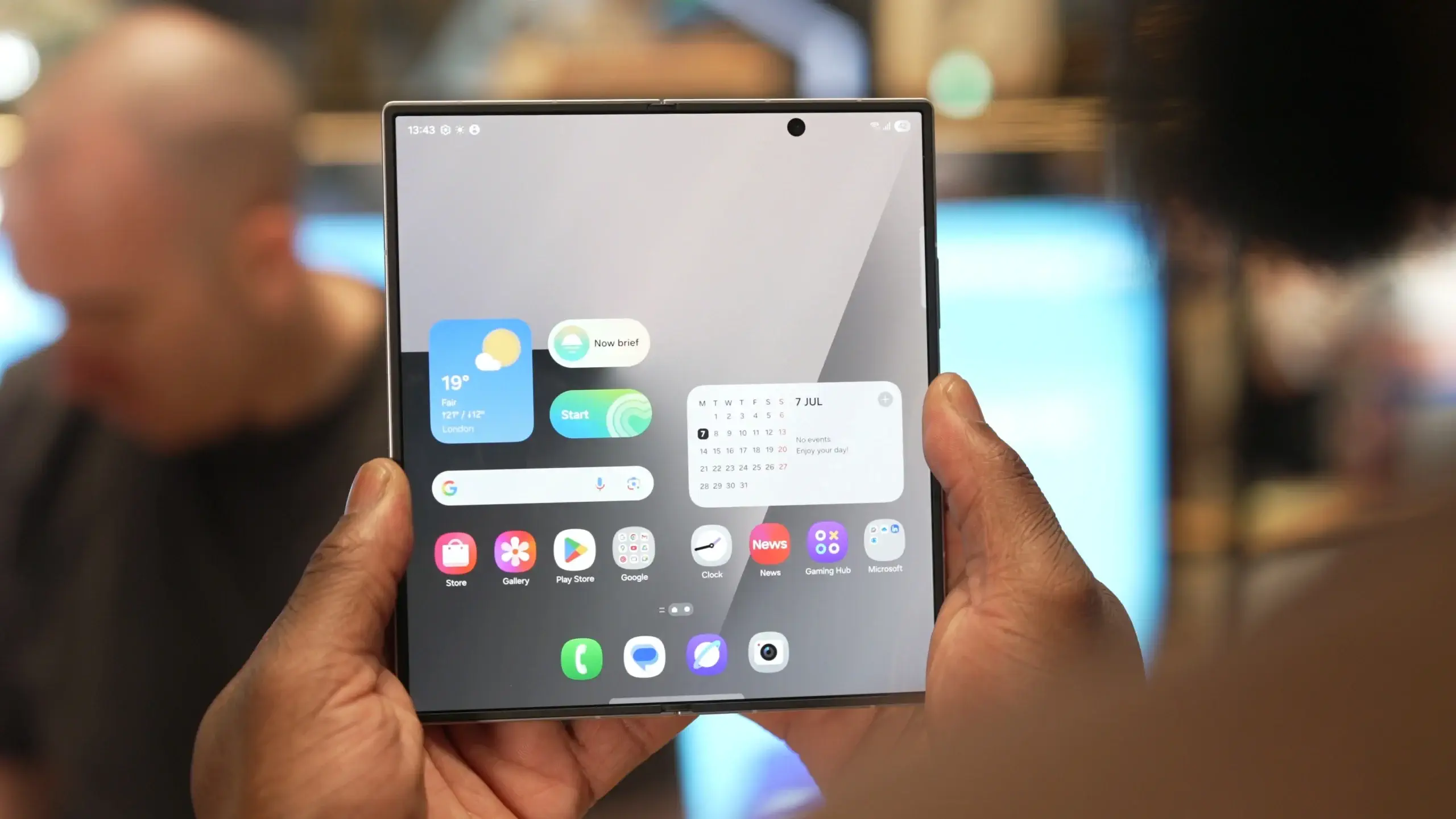 احتمال استفاده از قطعه سخت‌افزاری ضعیف‌تر در Galaxy Z Fold8 سامسونگ! - چیکاو