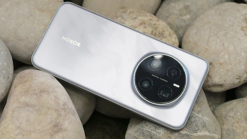 آنر احتمالاً روی Magic 8 Mini به‌عنوان بخشی از سری پرچم‌دار پاییزی خود کار می‌کند - چیکاو