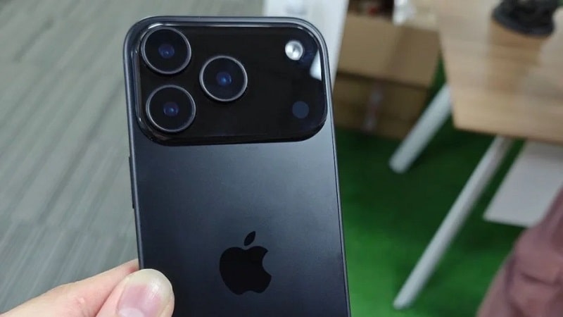 تصاویر واقعی iPhone 17 Pro فاش شد - چیکاو