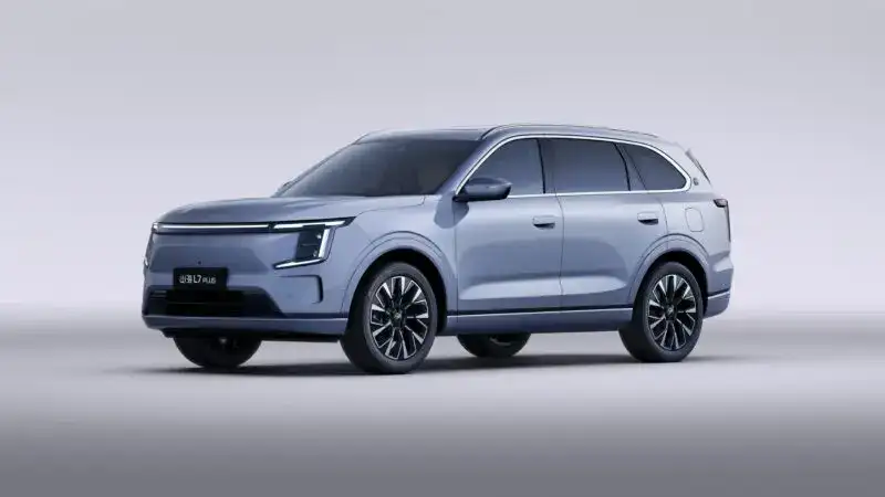 Jetour Shanhai L7 PLUS؛ همراه خانوادگی با برد ۱۷۰۰ کیلومتری - چیکاو