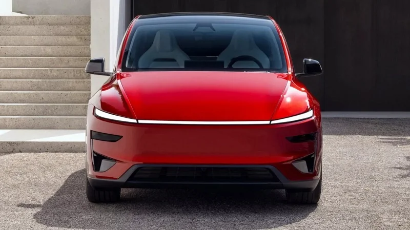 تسلا مدل Y پرفورمنس 2026؛ ترکیبی از شاسی‌بلند خانوادگی و سرعت سوپراسپرت‌ها - چیکاو