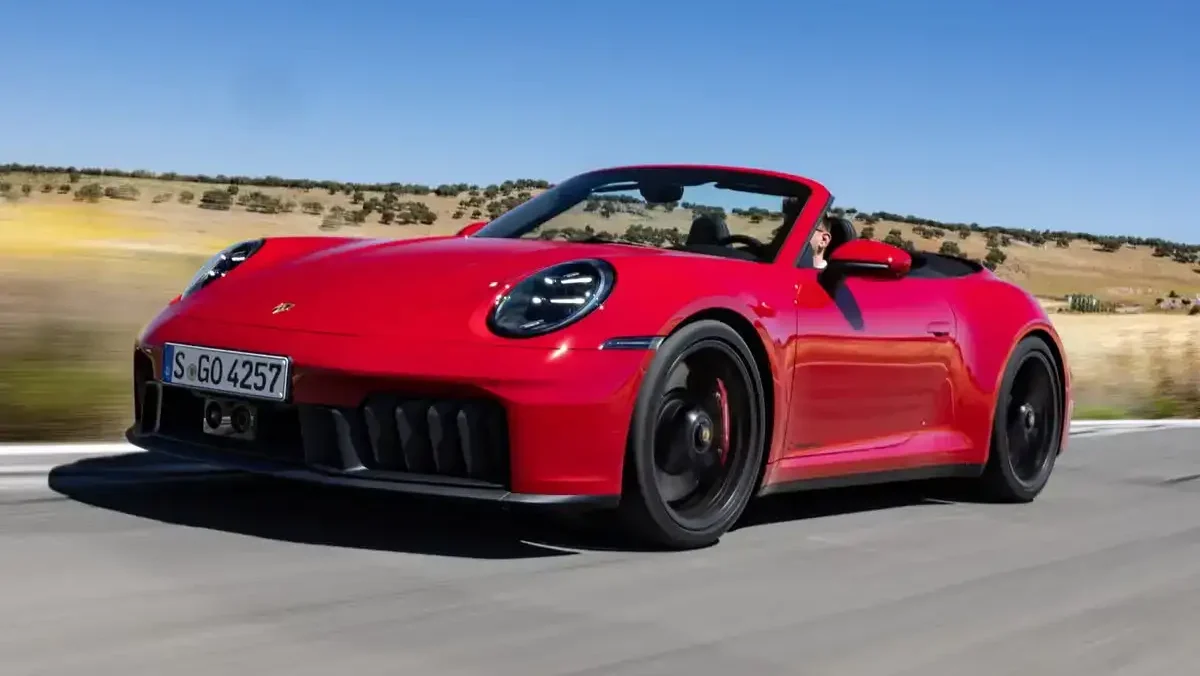 پورشه 911 مدل 2025: آغاز عصری نو از عملکرد و شکوه! - چیکاو