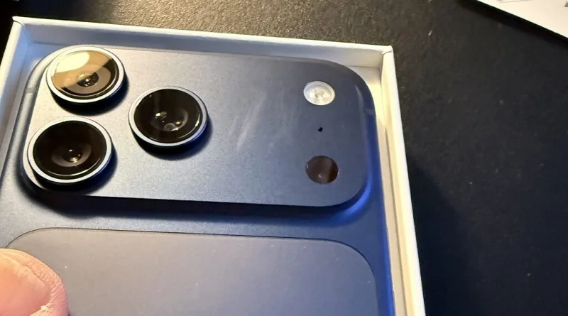 اپل به نگرانیهای مربوط به «اسکرچگیت» آیفون ۱۷ پرو پاسخ میدهد - چیکاو