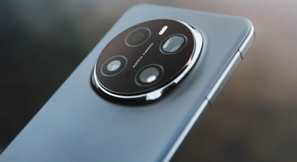 آنر Magic 8 را با هوش مصنوعی انقلابی و دوربین 200 مگاپیکسلی معرفی می‌کند - چیکاو