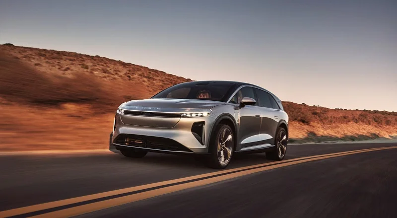بهروزرسانی جدید نرمافزاری Lucid Gravity قابلیتهای متنوعی به SUV برقی اضافه میکند - چیکاو