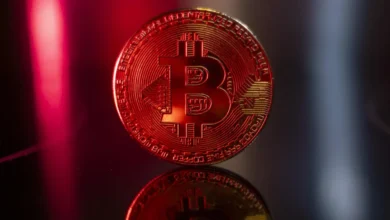 سقوط بیتکوین به زیر 105 هزار دلار؛ خروج سرمایهگذاران نهادی از ETFها شدت گرفت! - چیکاو