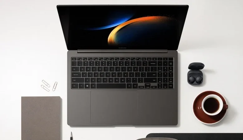 پخش همزمان صدا از لپتاپ سامسونگ به دو هدفون گلکسیباد؛ قابلیتی جدید در راه است! - چیکاو