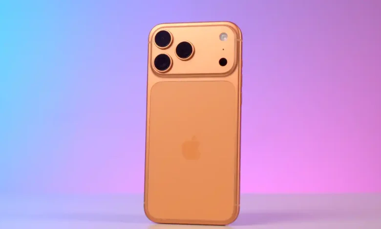 طراحی پشتی آیفون 18 پرو؛ دوربین سلفی با حفره کوچکتر و بدنهای شفاف! - چیکاو