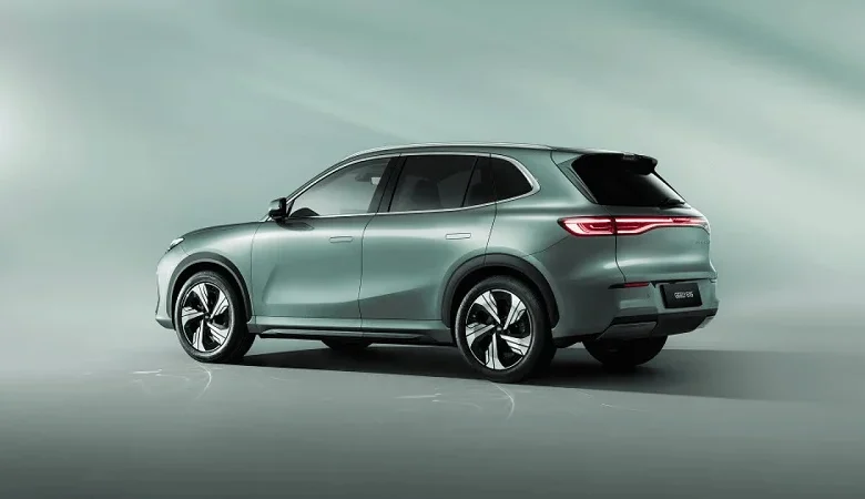 جیلی خودروی برقی EX5 را با قابلیت چرخش 90 درجه و حرکت جانبی رونمایی کرد - چیکاو