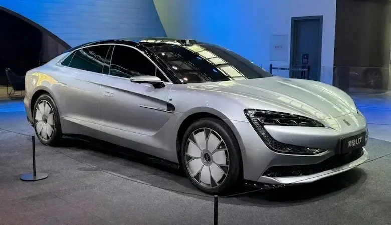 BYD با 8 مدل جدید به گودوود 2026 میآید؛ از سوپراسپرت ۳۵۰ کیلومتری تا پیکاپ هیبریدی قدرتمند - چیکاو