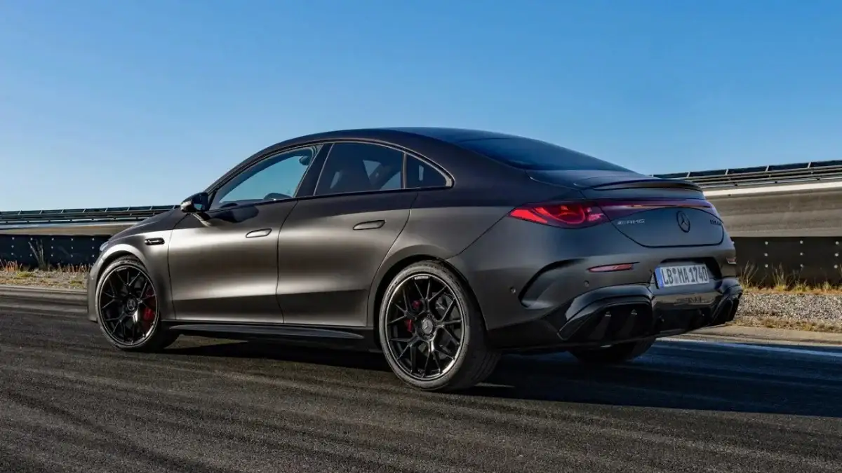 مرسدس AMG CLA 45 برقی معرفی شد؛ ۶۸۰ اسب بخار قدرت با سه موتور و صدای مصنوعی موتور - چیکاو